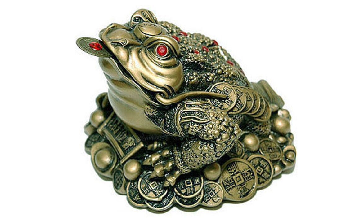 three-legged toad as an amulet of good luck