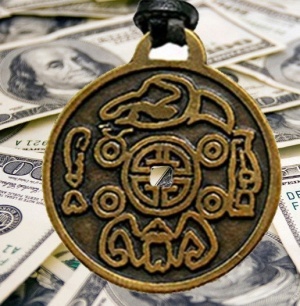 amulet good luck and wealth