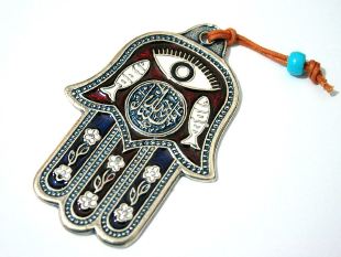 the muslims of the amulet luck hamsa